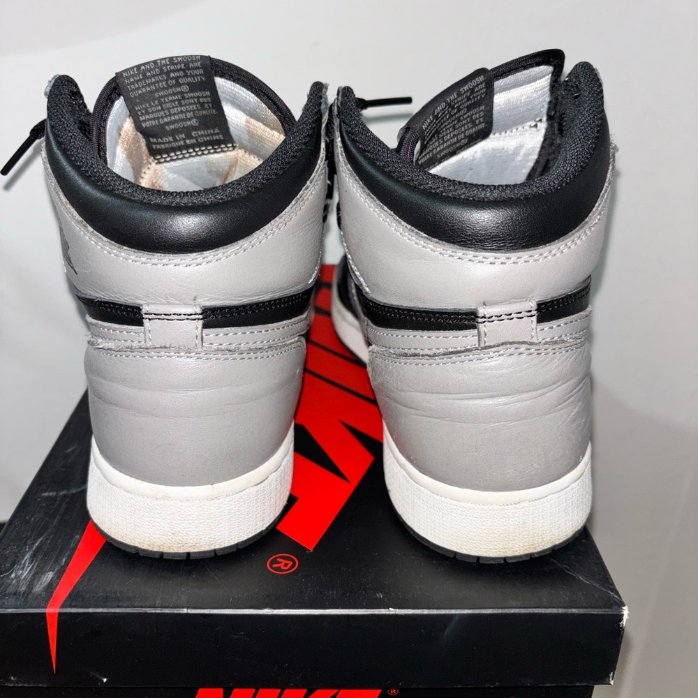 Air Jordan 1 “Shadows” View 4